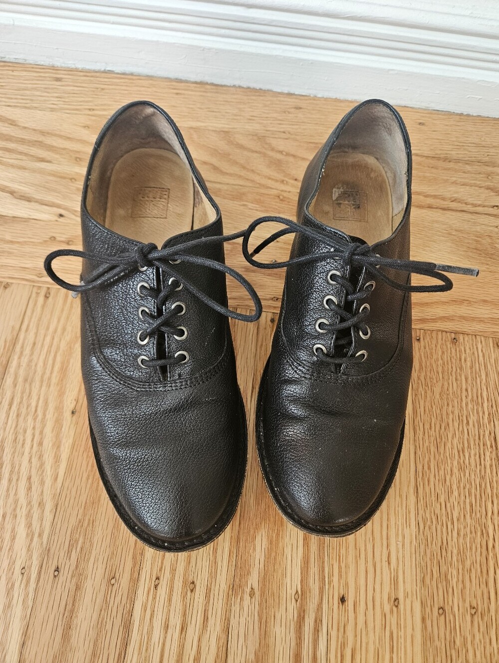 Frye Anna Black Leather Oxfords Size 8
